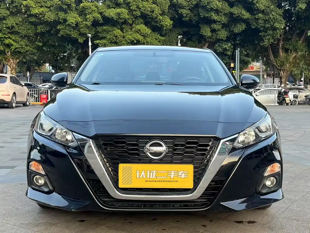 NISSAN TEANA