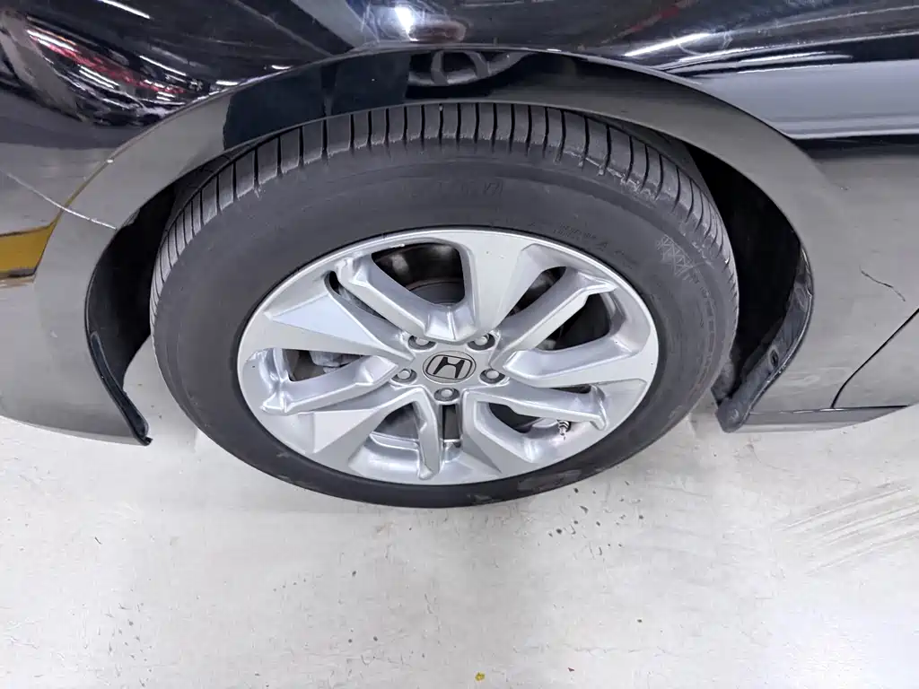 Honda Accord — миниатюра 5