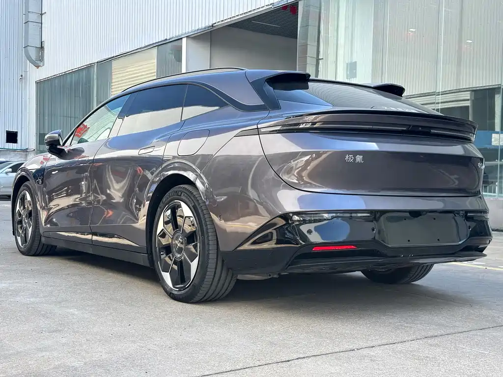 Zeekr 007GT — миниатюра 9