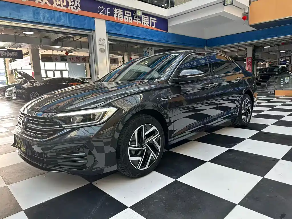 Volkswagen Sagitar — миниатюра 3