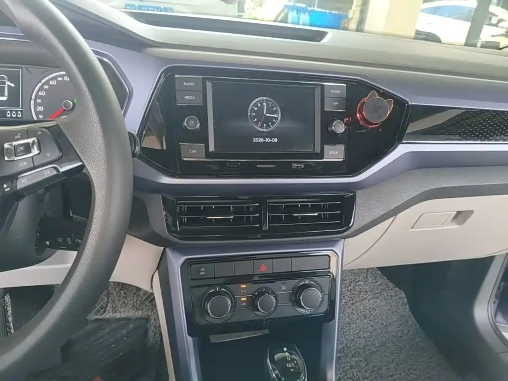 Volkswagen T-Cross — миниатюра 13
