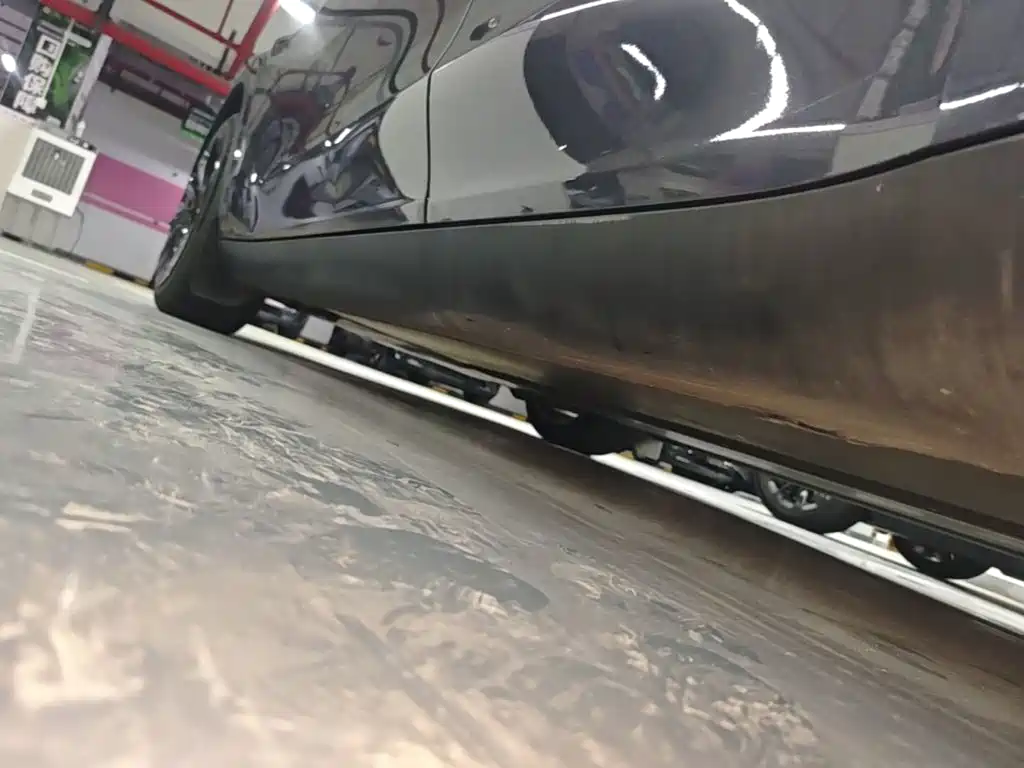 Tesla Model Y — миниатюра 22