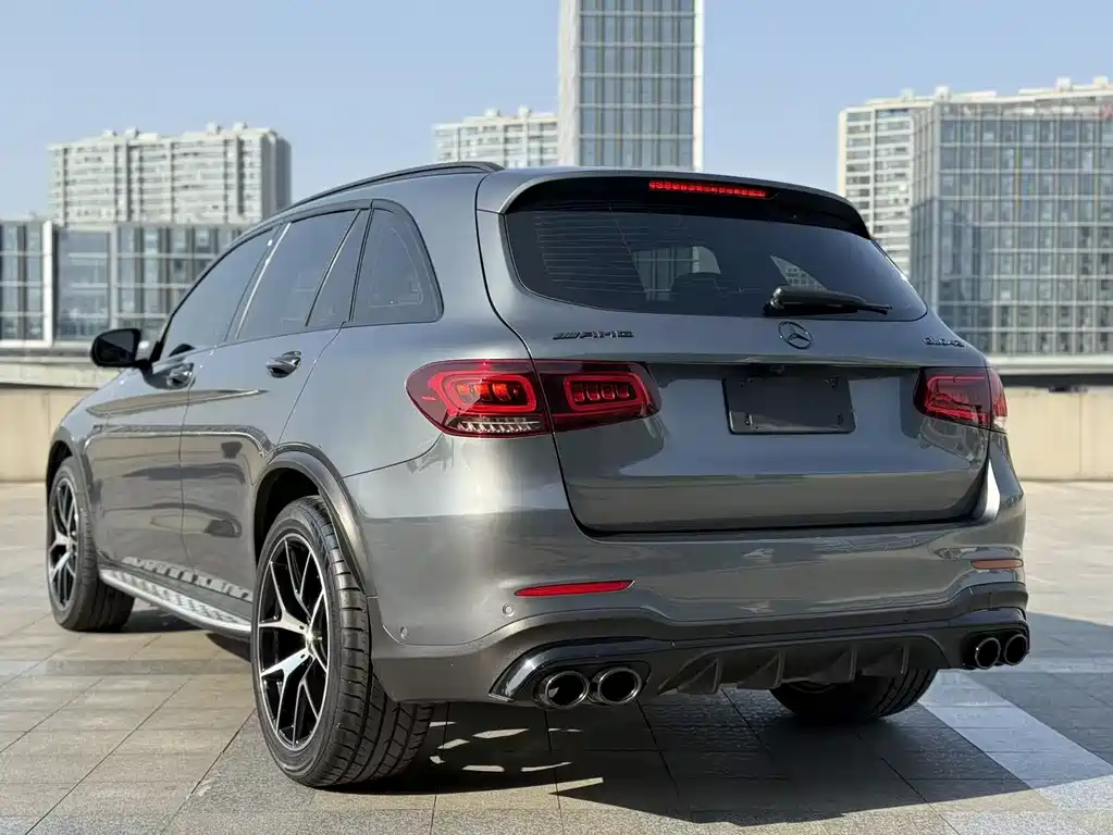 MERCEDES-BENZ GLC AMG