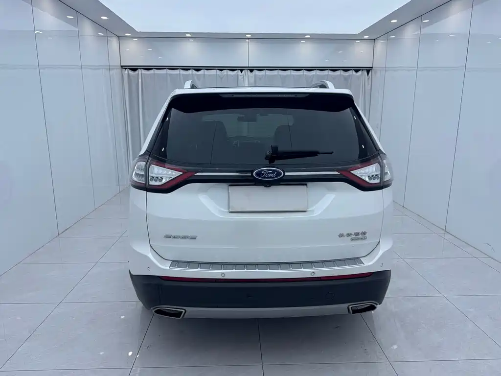 Ford Edge — миниатюра 5