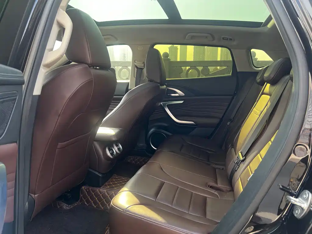 WEI PAI WEI BRAND VV7