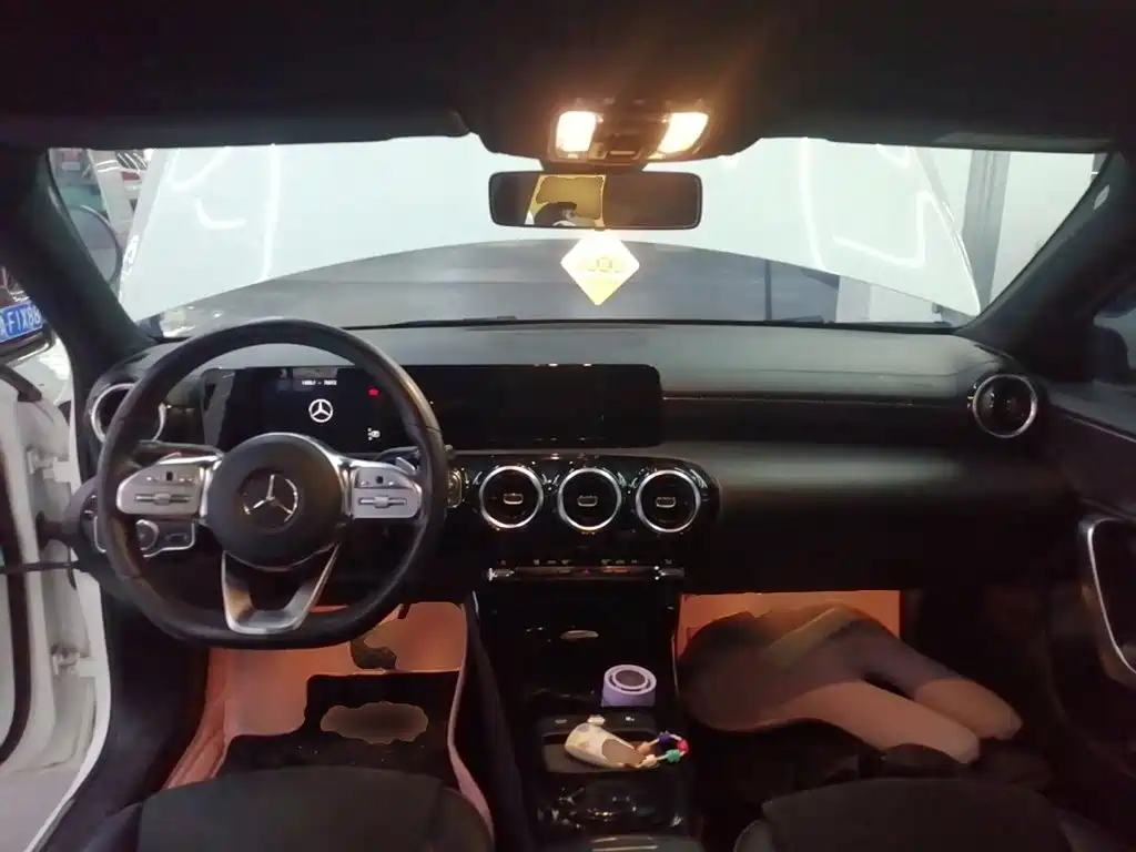 Mercedes-Benz A-Class — миниатюра 10