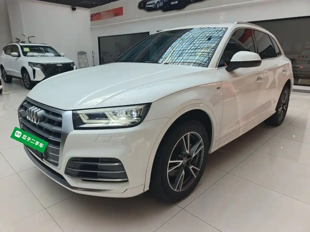 Audi Q5L — миниатюра 2