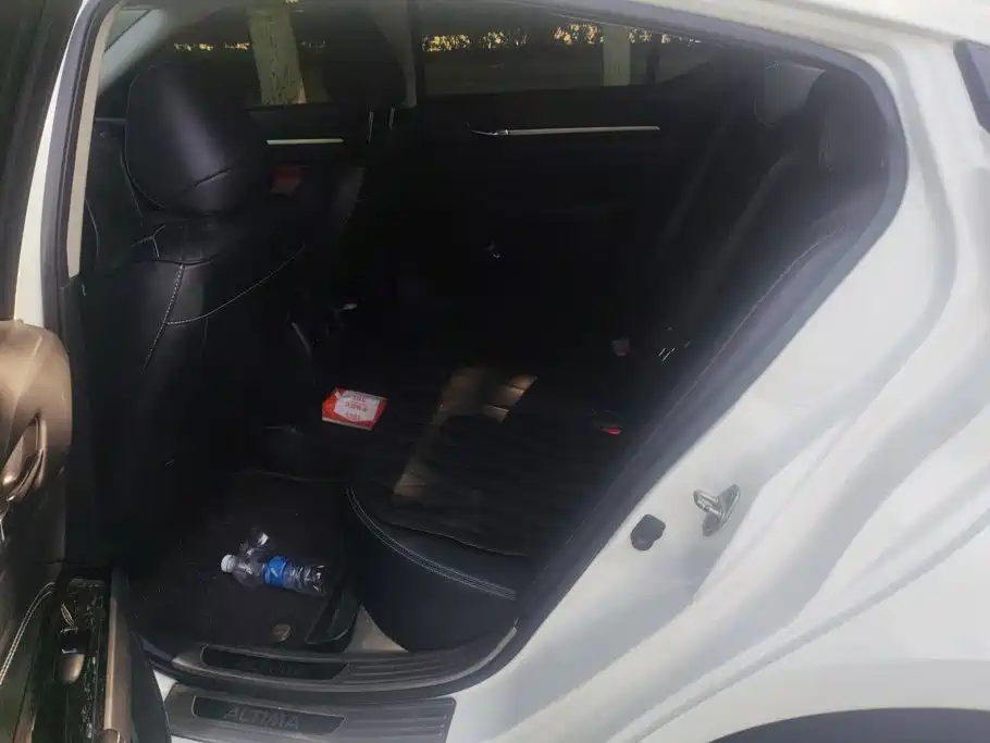 Nissan Teana — миниатюра 11