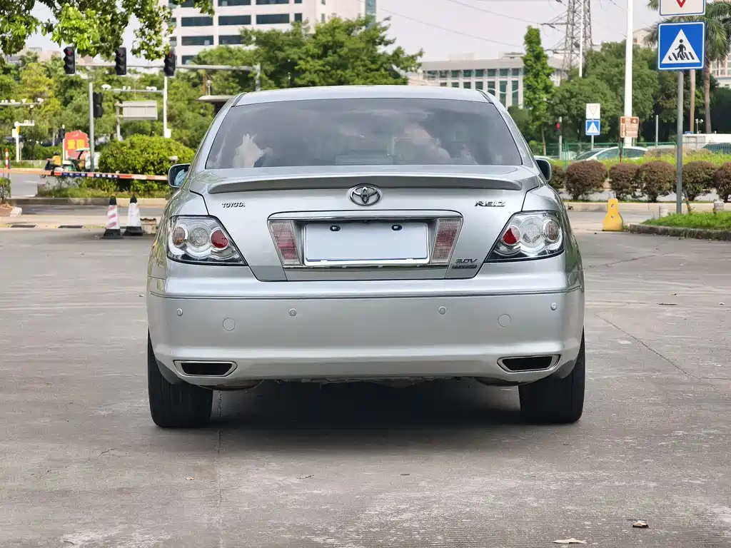 Toyota Reiz — миниатюра 24
