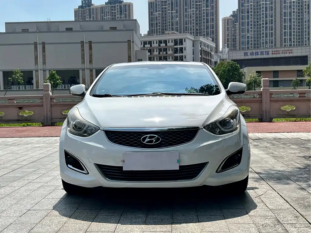 Hyundai Elantra Langdong — миниатюра 2