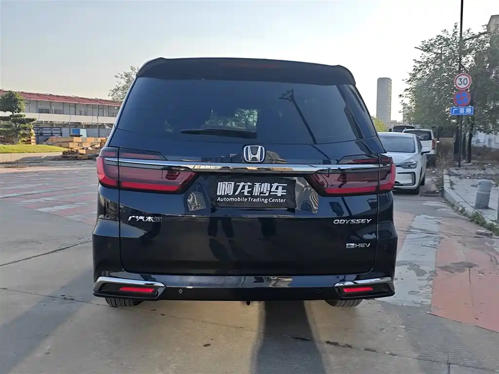 Honda Odyssey — миниатюра 8