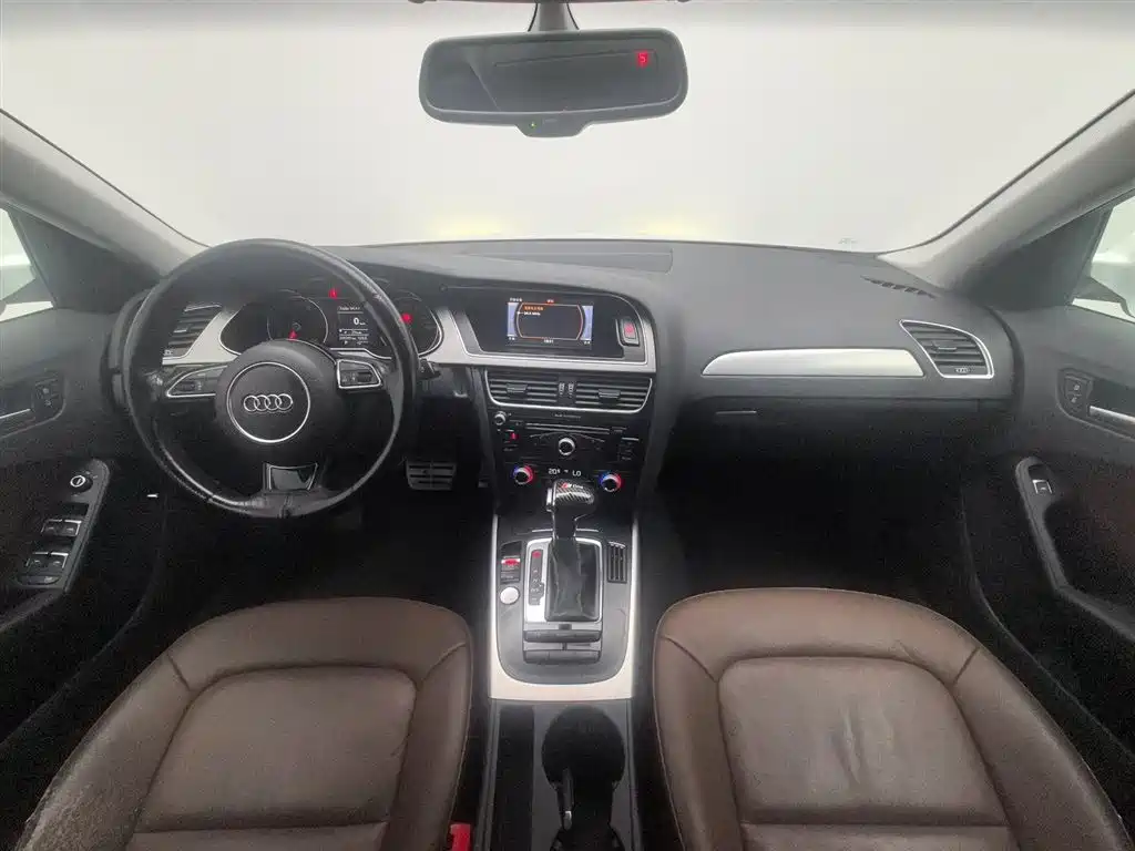 Audi A4L 2016 35 TFSI AT