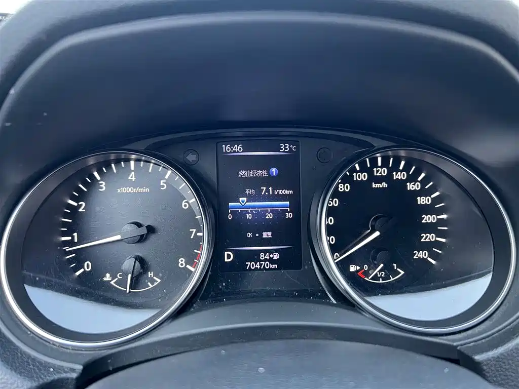 Nissan Qashqai — миниатюра 7