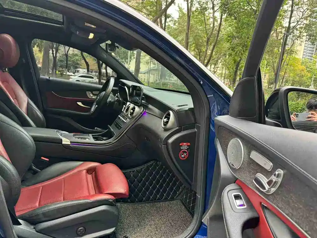 Mercedes-Benz GLC 2020 GLC 300 4MATIC SUV