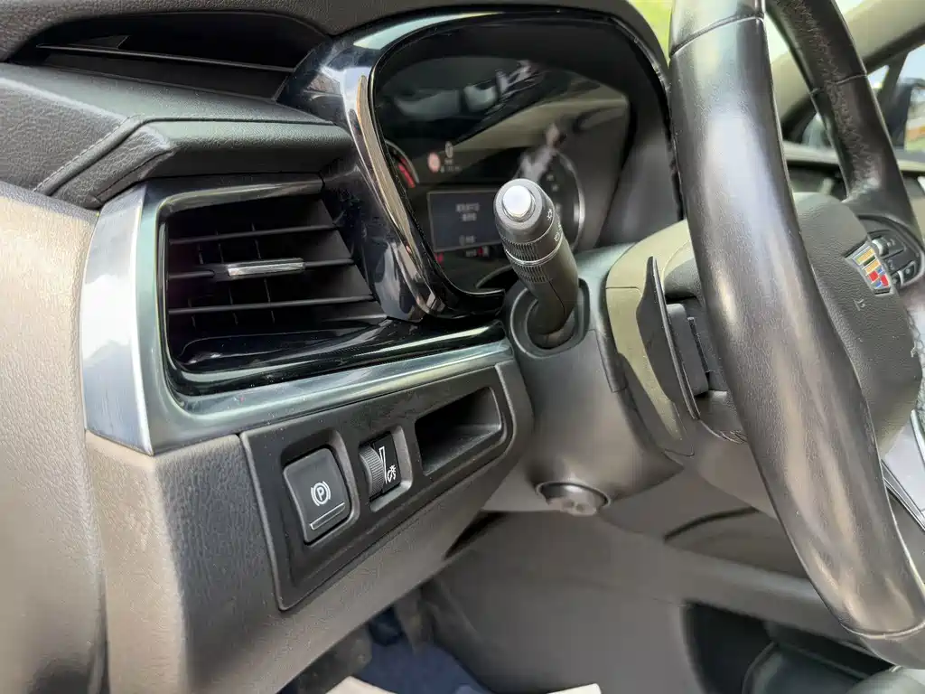 Cadillac XT6 — миниатюра 16