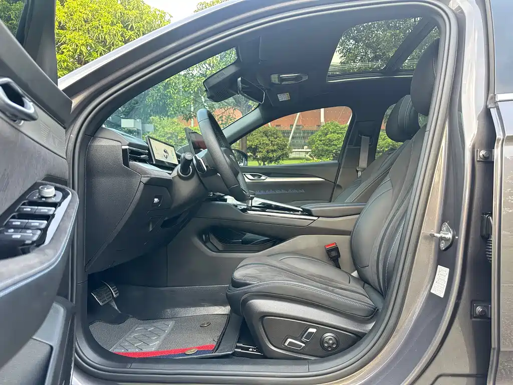 Geely Preface 2025 2.0TD
