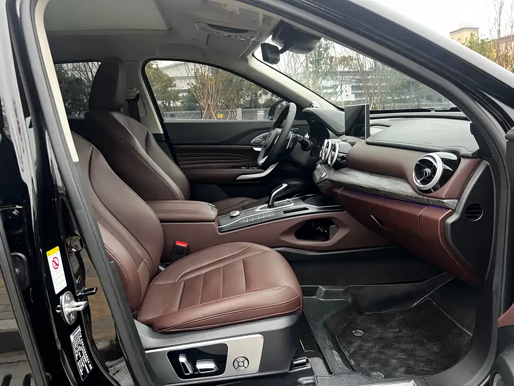 WEI PAI WEI BRAND VV7