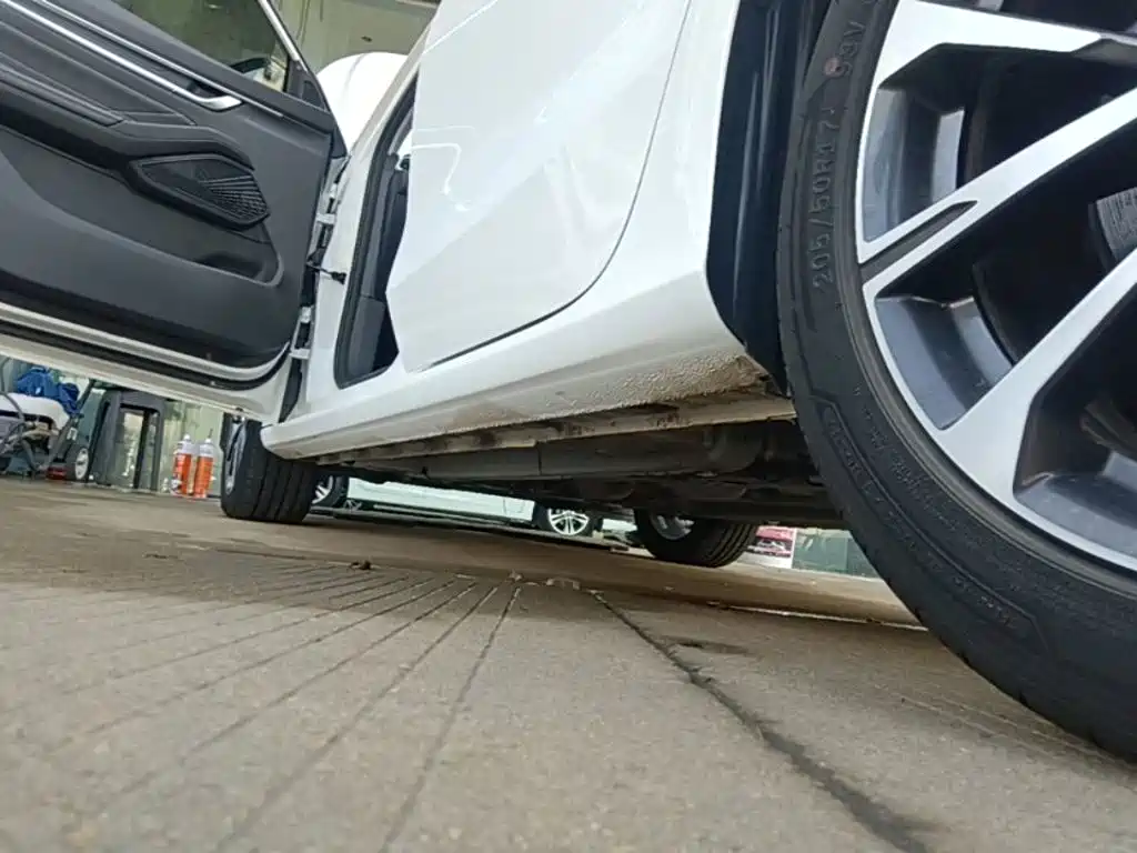 Geely Emgrand — миниатюра 22