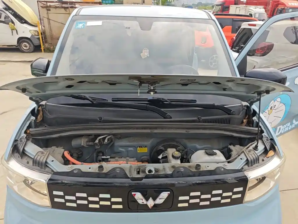 Wuling MINIEV — миниатюра 20