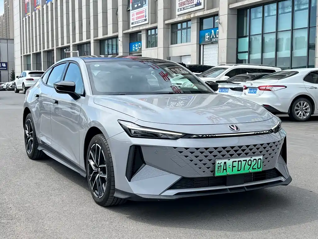 Changan UNI-V iDD 2024 iDD 136km