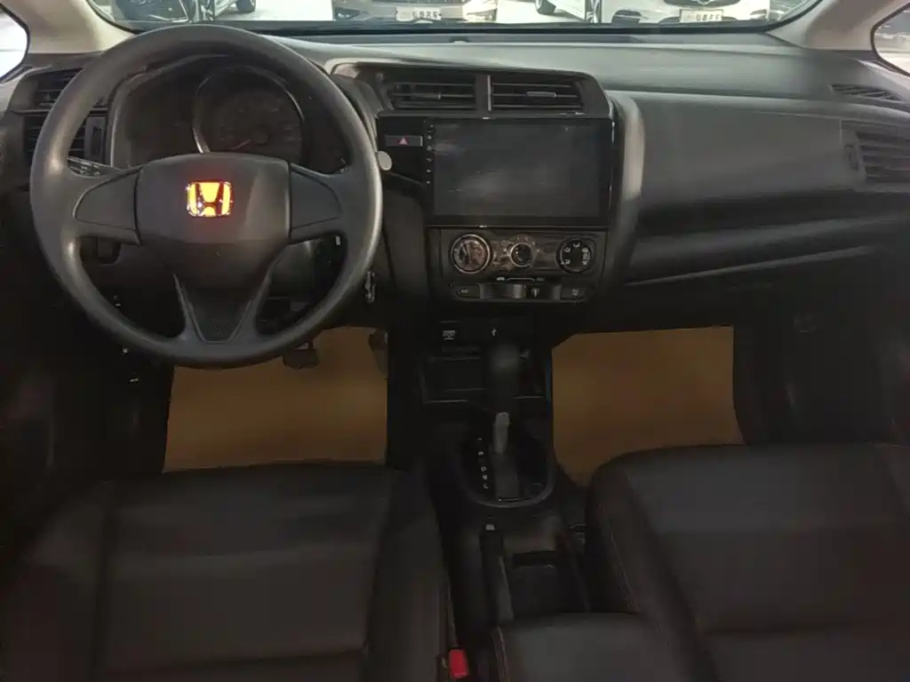 Honda Fit — миниатюра 10