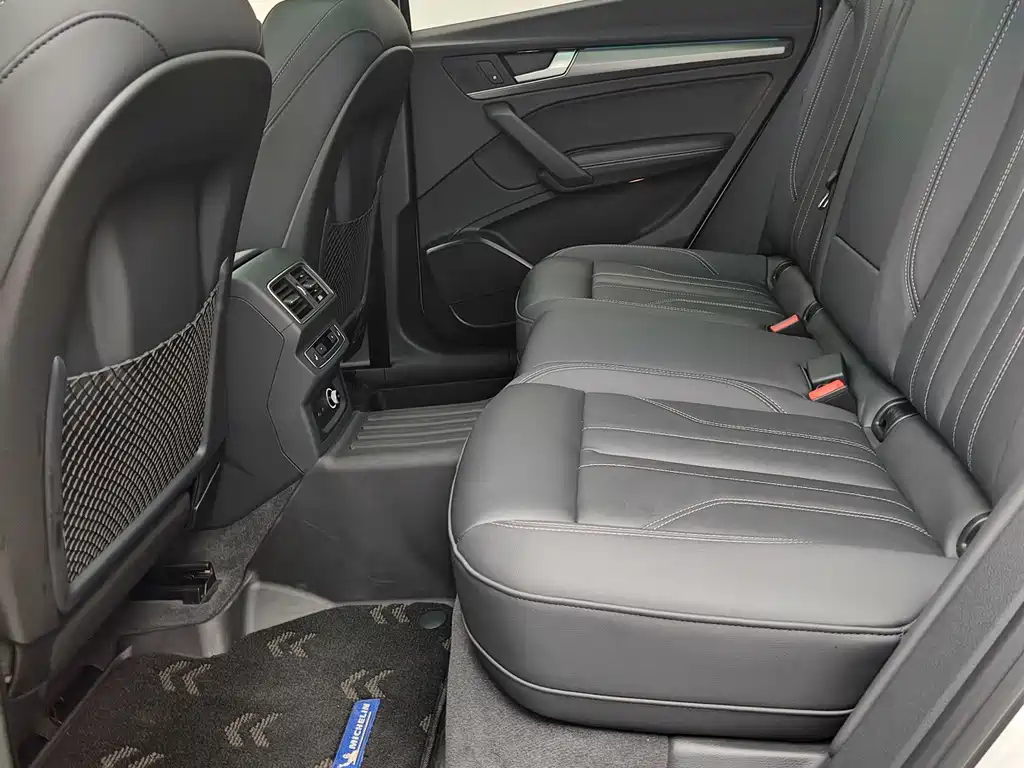 Audi Q5L — миниатюра 11