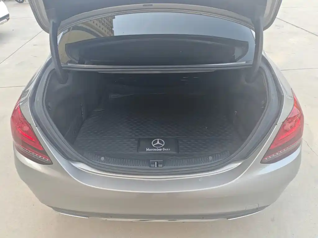 Mercedes-Benz C-Class — миниатюра 19