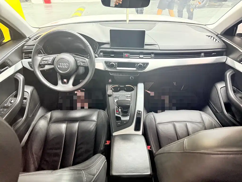 Audi A4L 2019 40 TFSI Sport VI