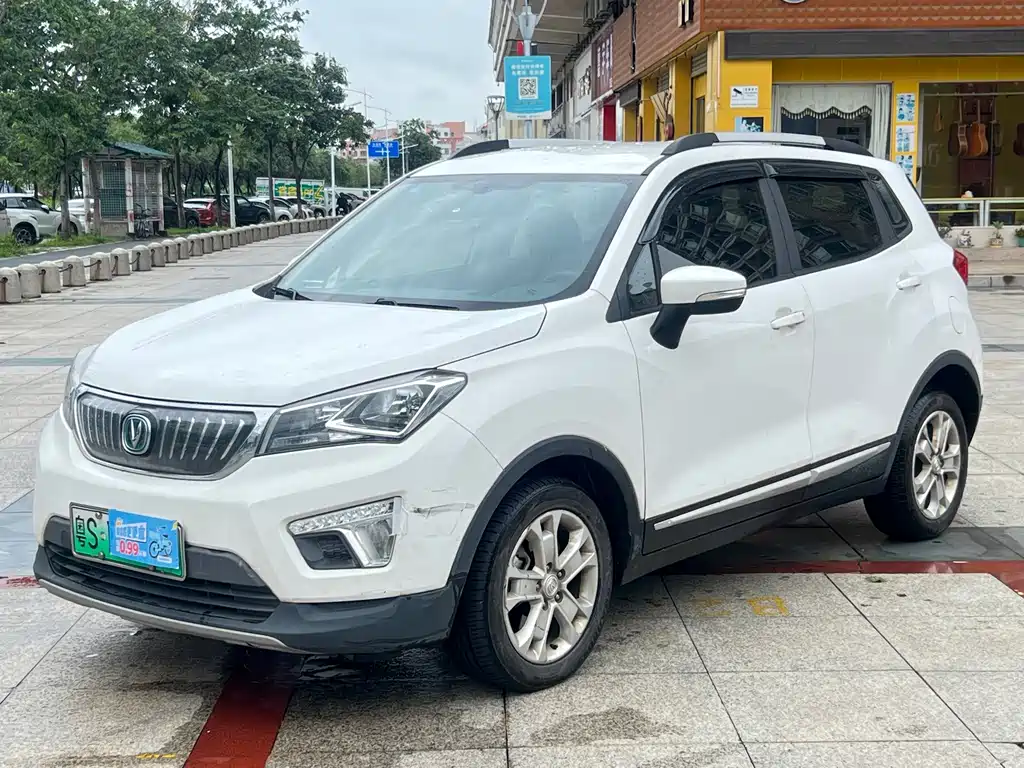 2018 Changan CS15 - zdjęcie 1 z 22
