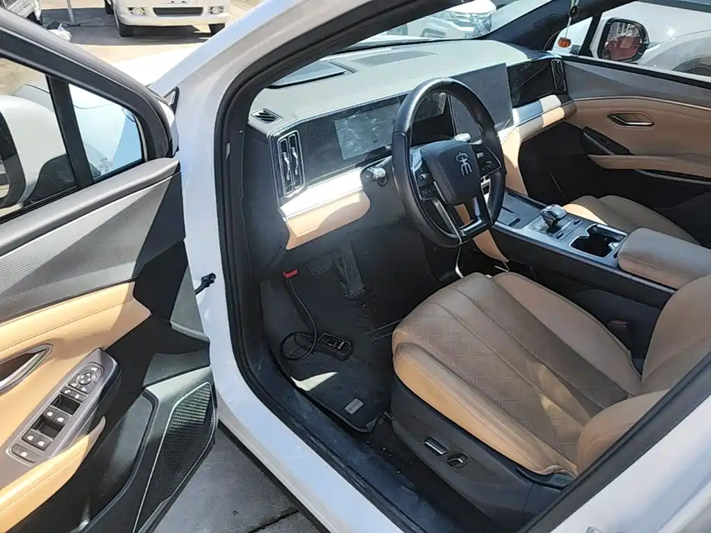 BYD L DM-i — миниатюра 16