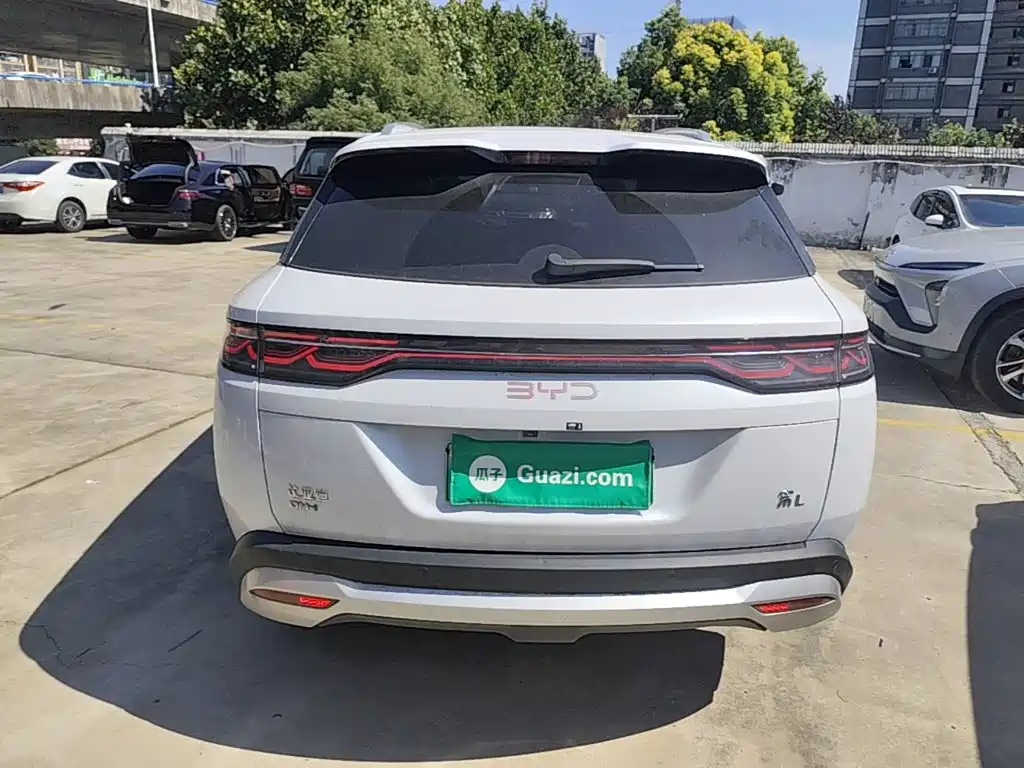 BYD L DM-i — миниатюра 6