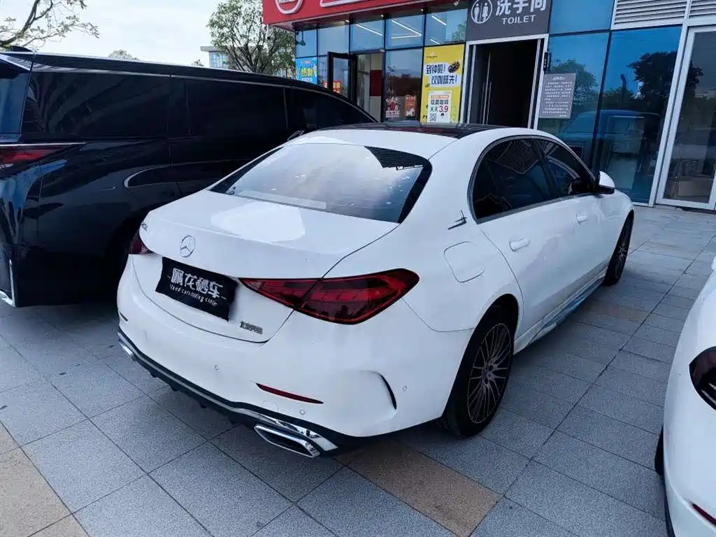 Mercedes-Benz C-Class — миниатюра 5