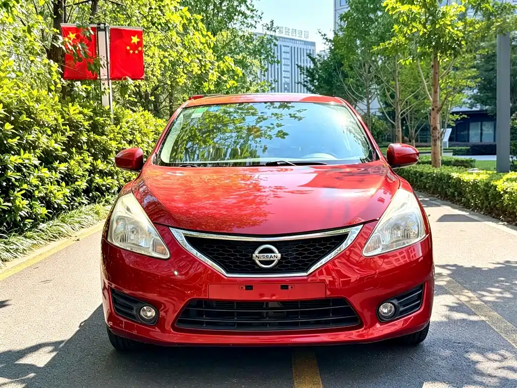 Nissan Tiida — миниатюра 2