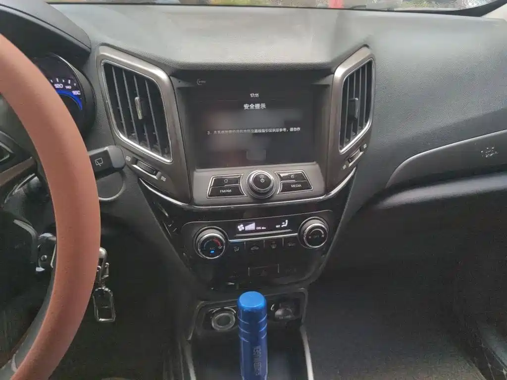 Changan CS15 — миниатюра 6