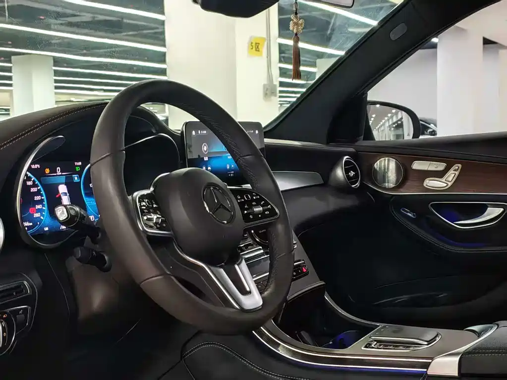 Mercedes-Benz GLC — миниатюра 9