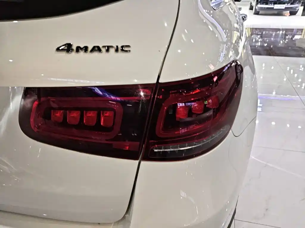 Mercedes-Benz GLC — миниатюра 8