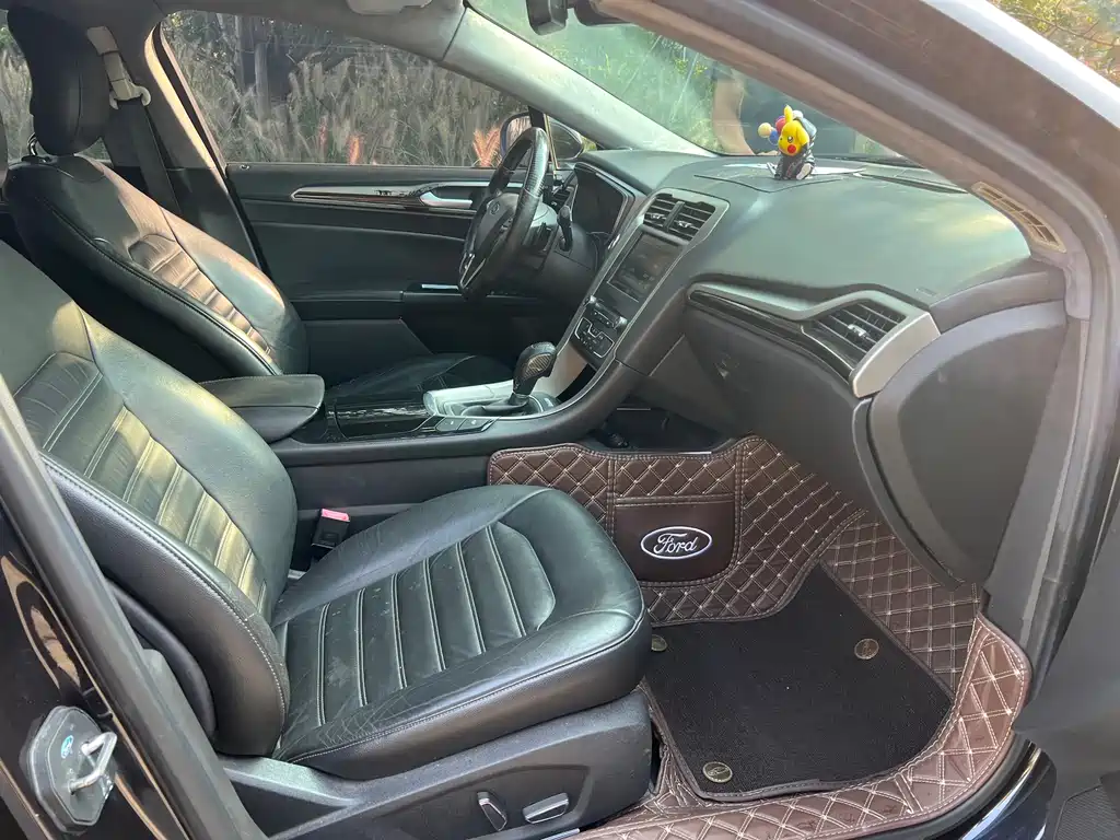 Ford Mondeo — миниатюра 11