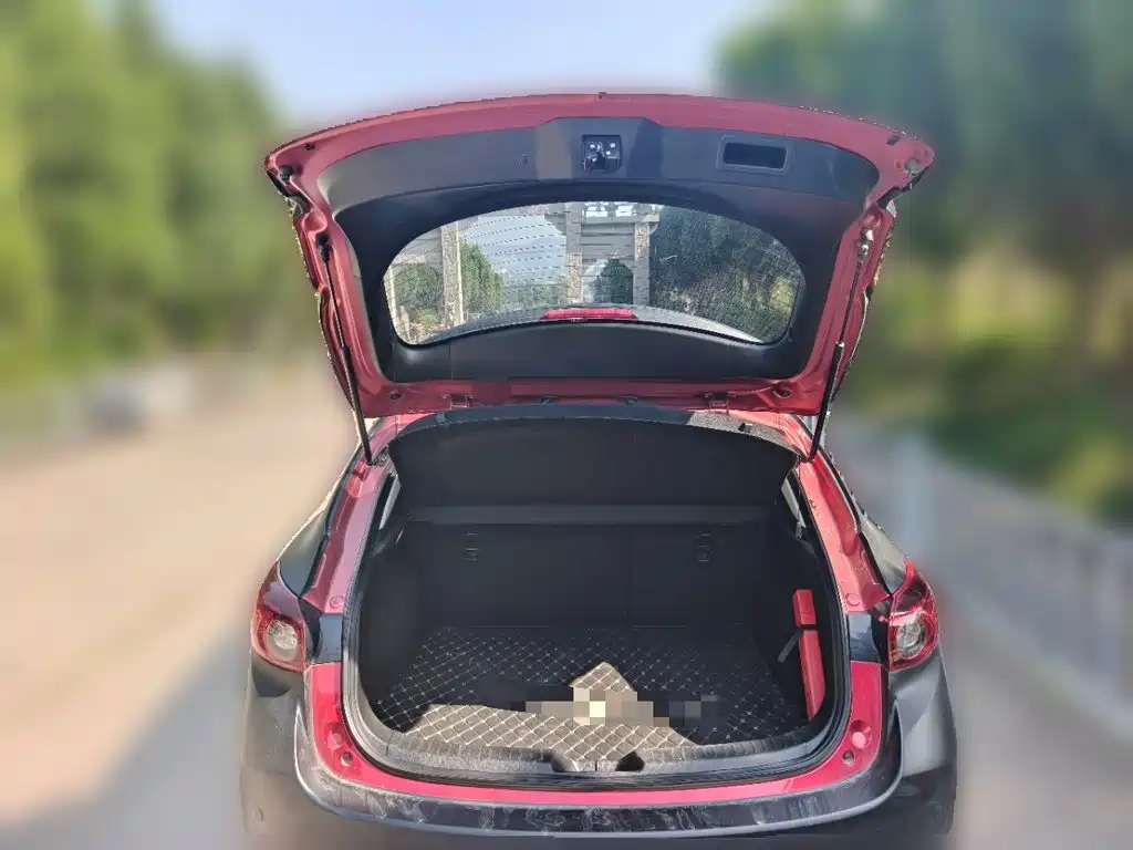 Mazda 3 Axela — миниатюра 20