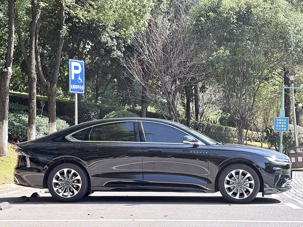 Lincoln Z — миниатюра 5