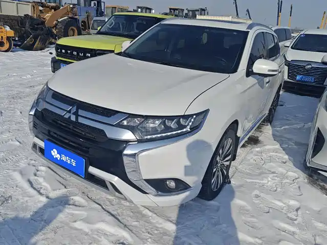 mitsubishi outlander