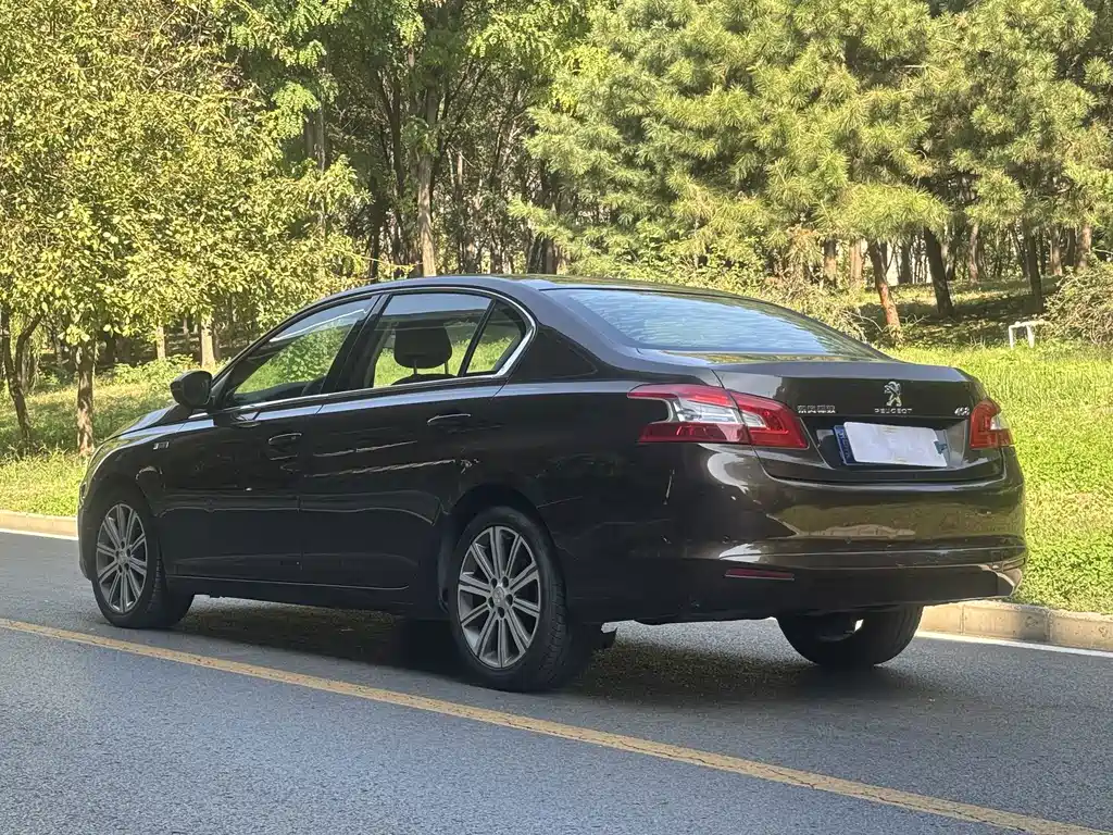 Peugeot 408 — миниатюра 4