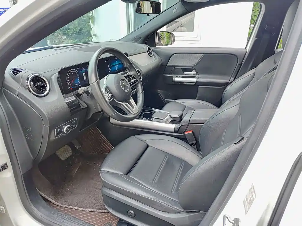 Mercedes-Benz GLA — миниатюра 7