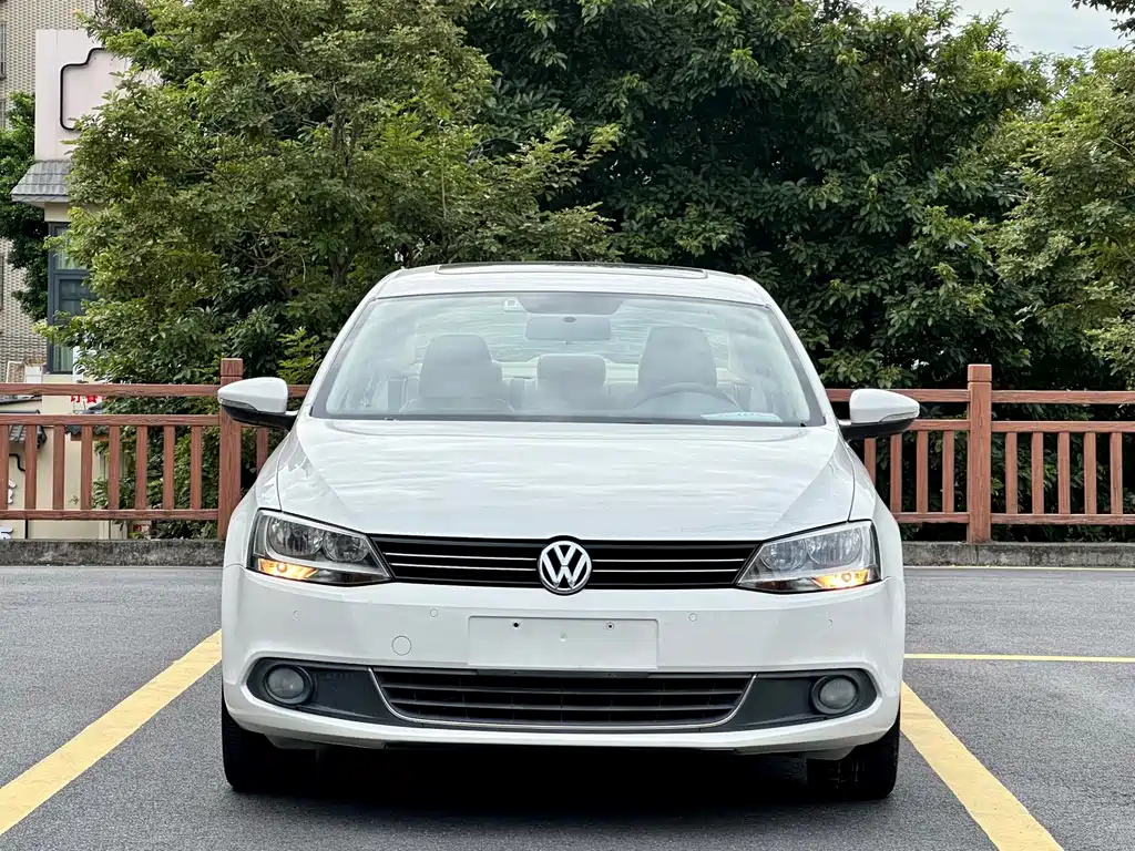 Volkswagen Sagitar — миниатюра 2