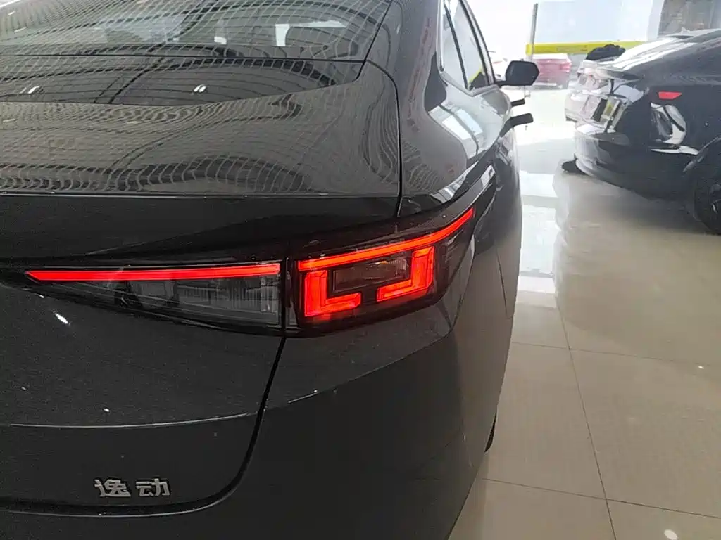 Changan Eado — миниатюра 8