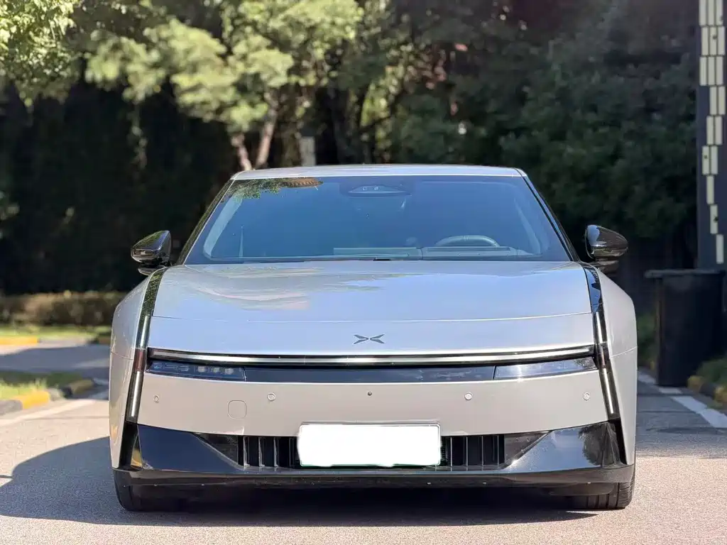 XPeng P7 — миниатюра 2