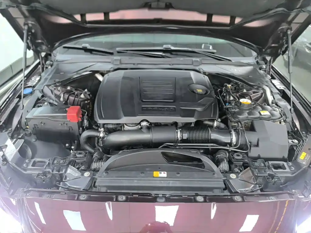 Jaguar XFL — миниатюра 20