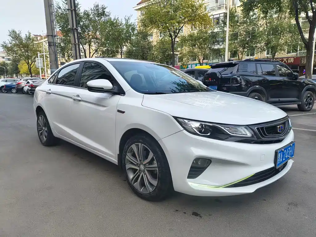 Geely Emgrand GL — миниатюра 3
