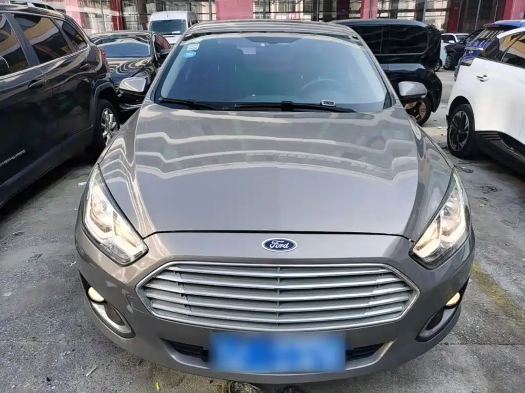 Ford Escort — миниатюра 3