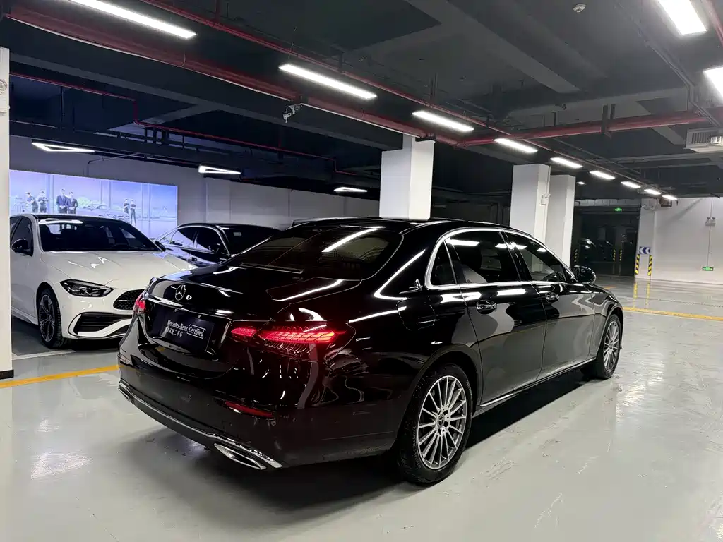 MERCEDES-BENZ E CLASS