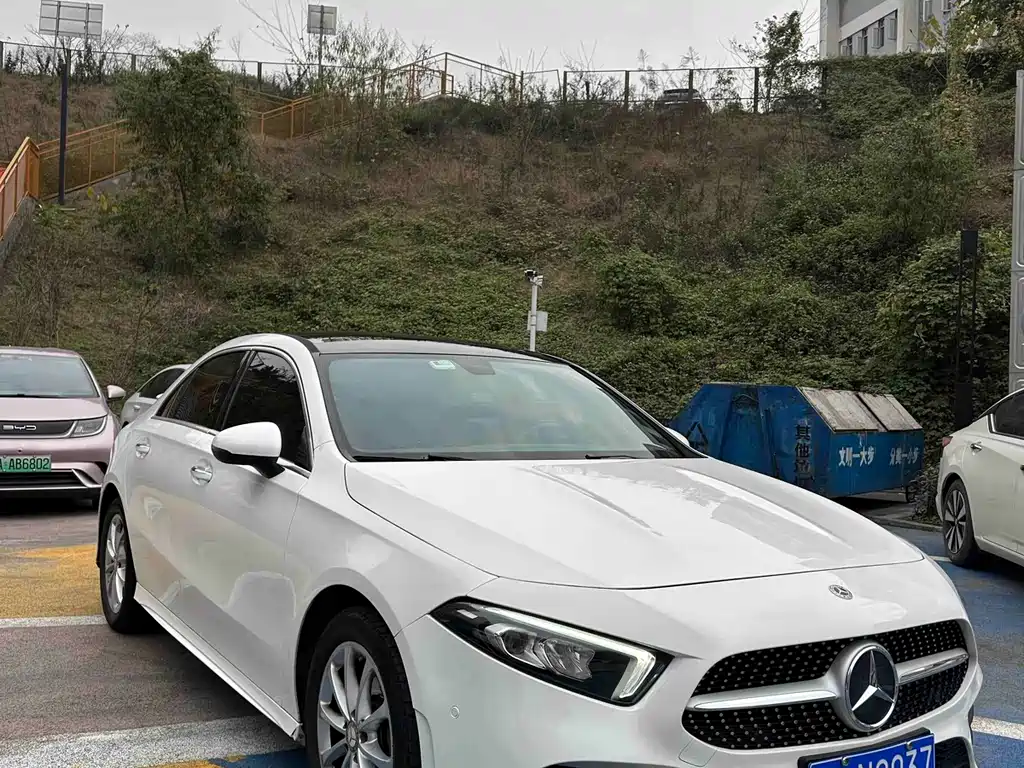 MERCEDES-BENZ A CLASS